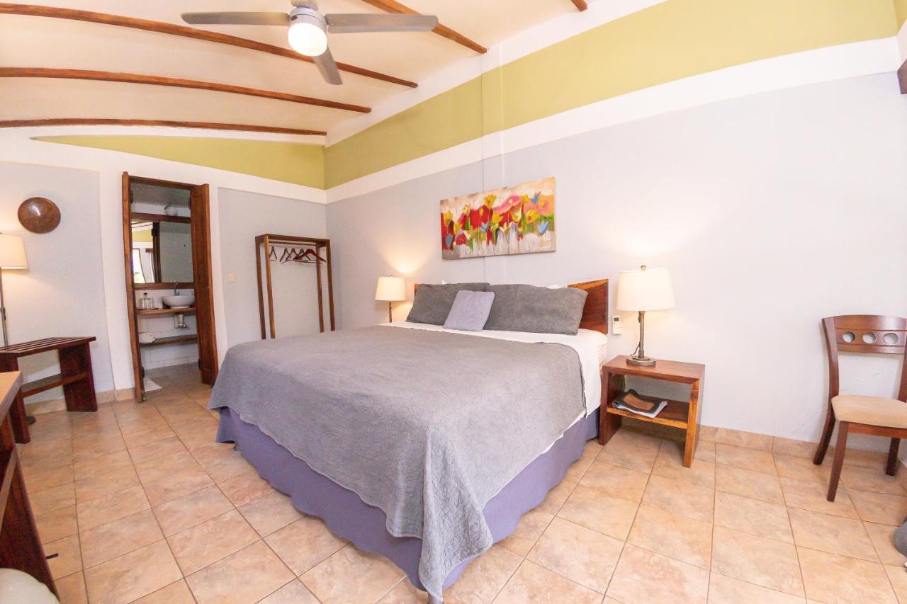 Xalli Beach Hotel Altagracia Exteriör bild