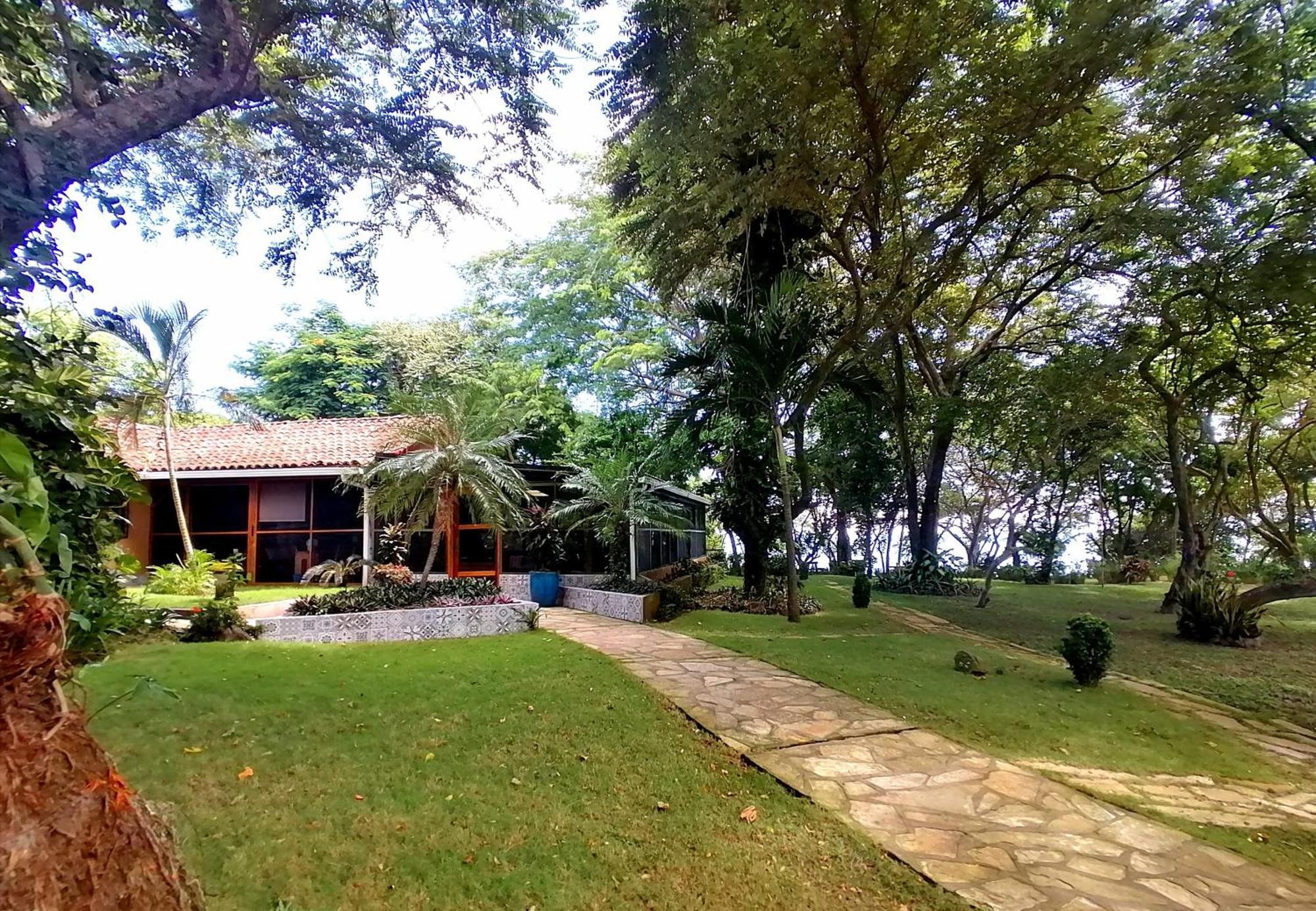 Xalli Beach Hotel Altagracia Exteriör bild